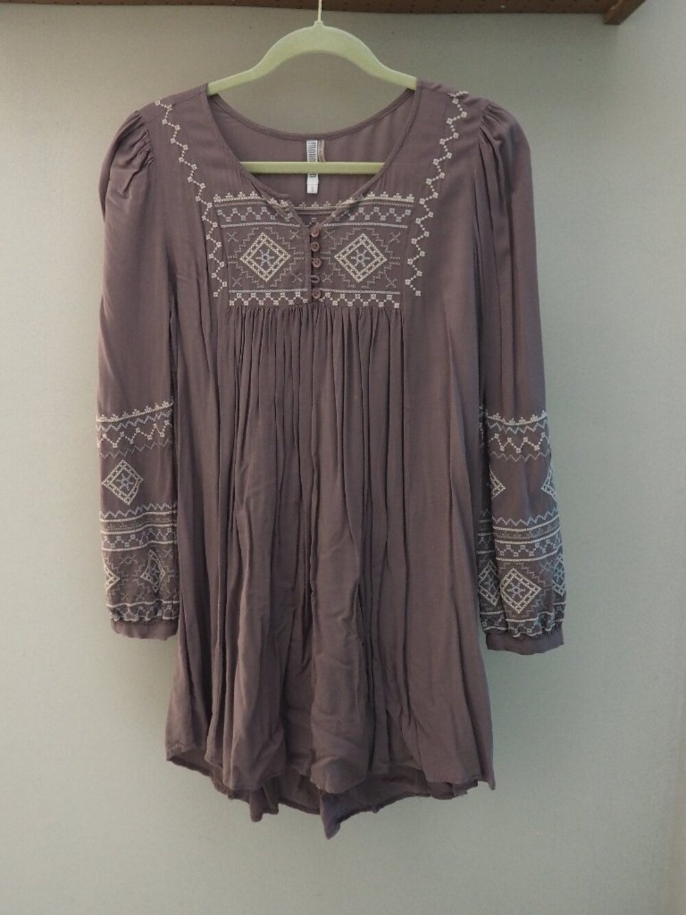 Mono Reno cross stitch embroidered boho western taupe flowy mini dress tunic S